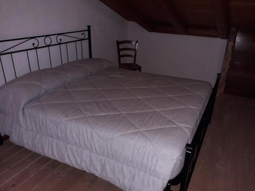 1 queen bed, 1 sofa bed