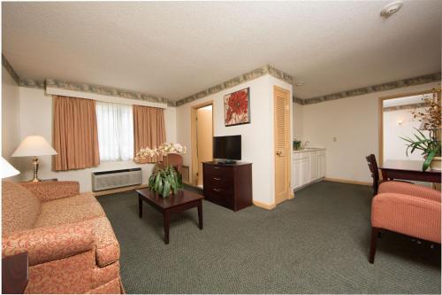 Villa Roma Resort and Conference Center - main image