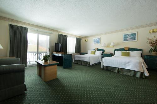 Villa Roma Resort and Conference Center in Kenoza Lake (NY)