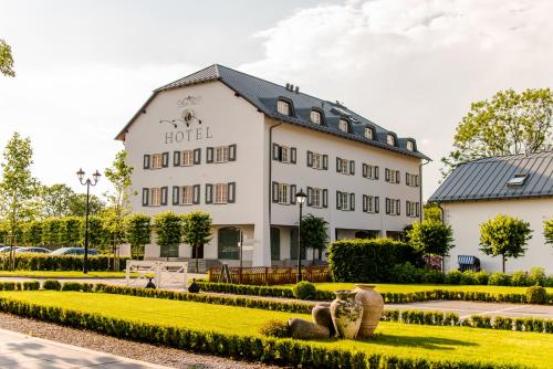 226209834 Hotel & Spa Pałac Mała Wieś