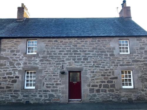 8 Main Street, Glamis, Angus and Dundee