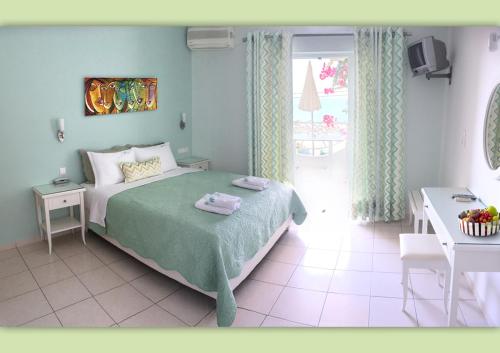 2 twin beds