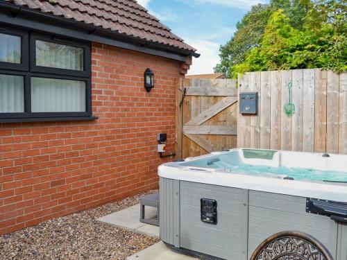 Carolina - UK13031 gîte à louer Acklam Wold