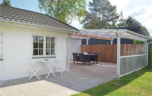 Lovely Home In Silkeborg With Kitchen