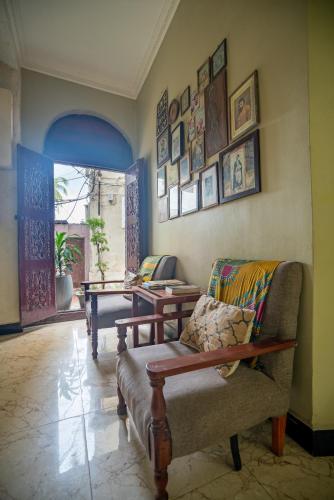 Stonetown View Hotel - image 2