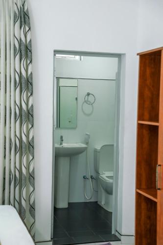 Bon Voyaage Tourist Inn – Trincomalee, GA
