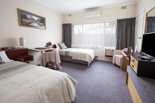 Redhill Cooma Motor Inn in Cooma