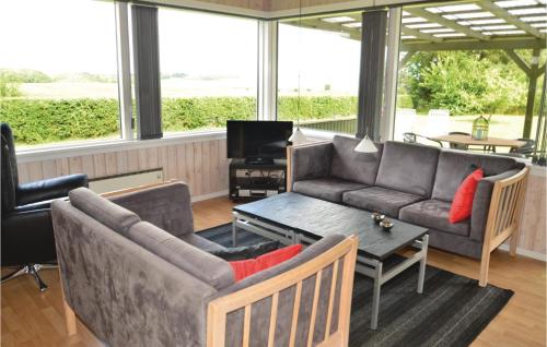 Cozy Home In Højslev With House Sea View in Lund