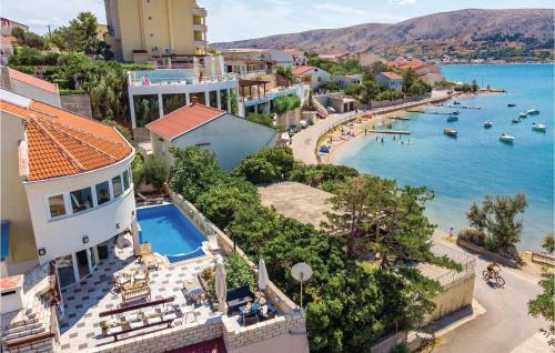 6 Bedroom Gorgeous Home In Pag