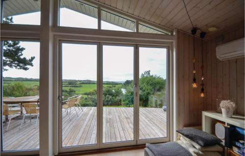 Beautiful Home In Knebel With House Sea View in Fejrup
