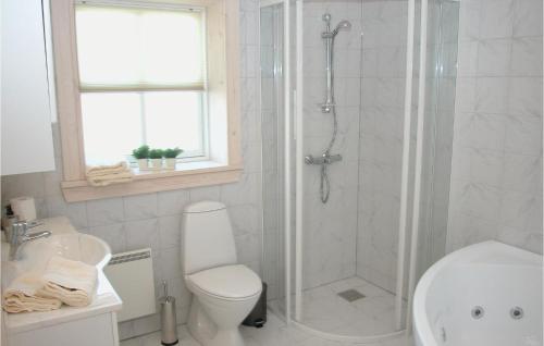 Bathroom, Holiday Home Elsdyrstien in Idestrup