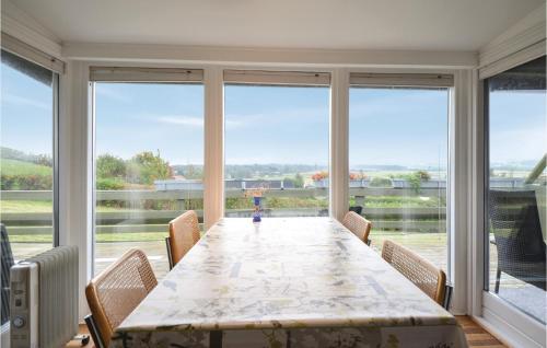 Balcony/terrace, Three-Bedroom Holiday Home In Ebeltoft in Holme