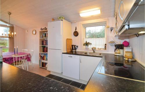  Nice Home In Borre With 2 Bedrooms And Wifi in Borre