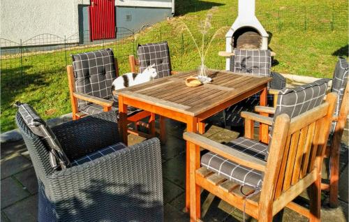 Ferienhaus 75 In Kirchheim 129m von Reimboldshäuser Straße entfernt