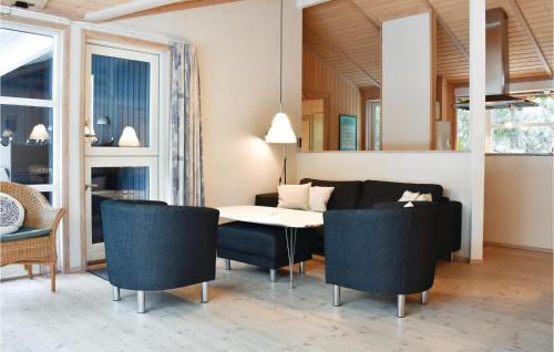 Holiday Home Krondyrstien Væggerløse Denm in Idestrup