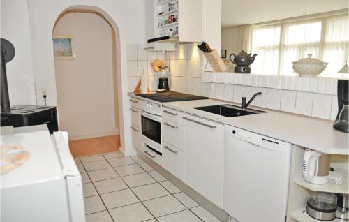 Kitchen, 3 Bedroom Stunning Apartment In Sydals in Sydals