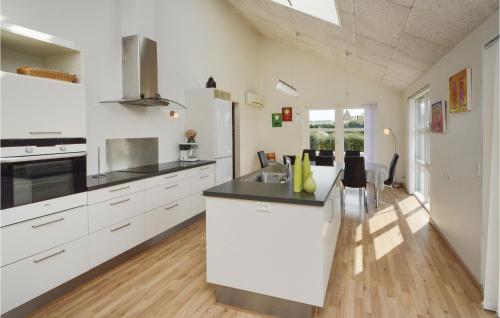 Kitchen, Holiday Home Flovt Havevej Haderslev Iii in Flovt