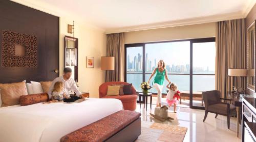 Suite Fairmont Gold con 1 Camera da Letto, Vista Mare sulle Palme e Accesso Lounge