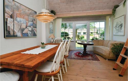  Two-Bedroom Holiday Home In Fano in Fanø
