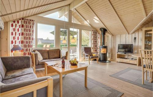  Three-Bedroom Holiday Home In Sydals in Skovbyballe