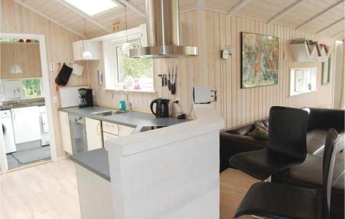  Nice Home In Stege With 4 Bedrooms, Sauna And Wifi in Stege