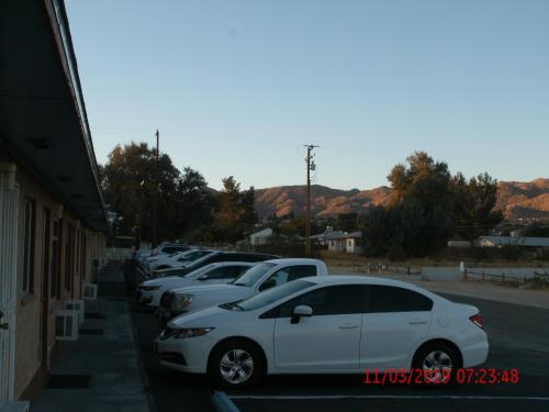 Safari Motor Inn - Joshua Tree