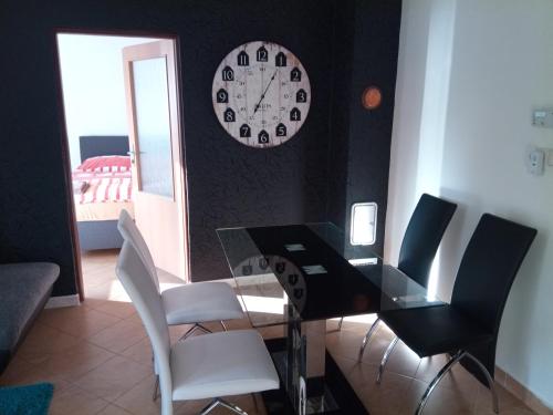 Apartmán U Zlatého křížku - Apartment - Velké Mezirící