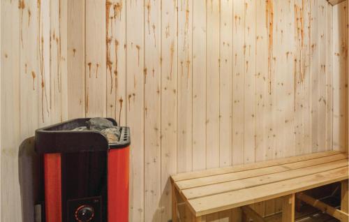  Stunning Home In Hejls With 3 Bedrooms, Sauna And Wifi in Hejls