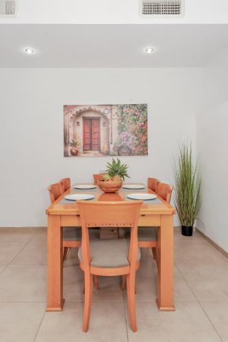 Family-Friendly Apartment in Zichron Yaakov