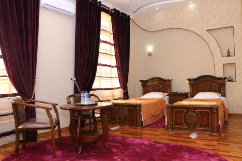 Luxury Guesthouse - Tap to explore photos