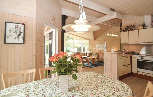 Kitchen, Three-Bedroom Holiday Home In Vaggerlose in Idestrup
