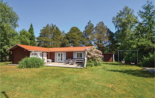  Amazing Home In rsted With 3 Bedrooms, Sauna And Wifi, Pension in Ørsted bei Udbyhøj