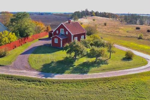 STUBBET - Charming - Newly Remade Villa - Accommodation - Vadstena