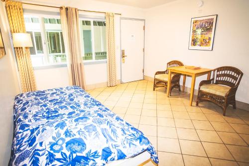 One-Bedroom Suite