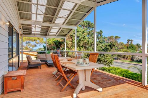 Zephyr Shores - Port Willunga - C21 SouthCoast Holidays