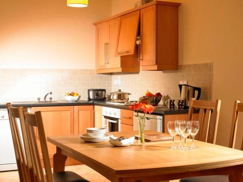 บริการและสิ่งอำนวยความสะดวก, Golden's Cove Apartments at Sneem Hotel in พาร์คนาซิลลา