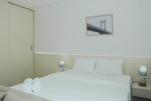 Comfortable Studio Room at Capitol Suites Apartment By Travelio, Yakarta (foto 9)