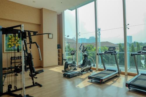 Comfortable Studio Room at Capitol Suites Apartment By Travelio, Yakarta (foto 7)