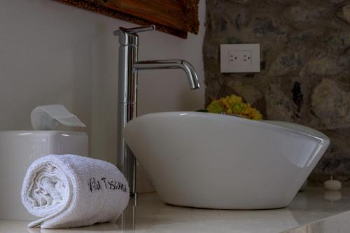 226419604 Villa Toscana ValQuirico Lofts & Suites Hotel Boutique