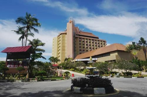 Primula Beach Hotel in Kuala Terengganu