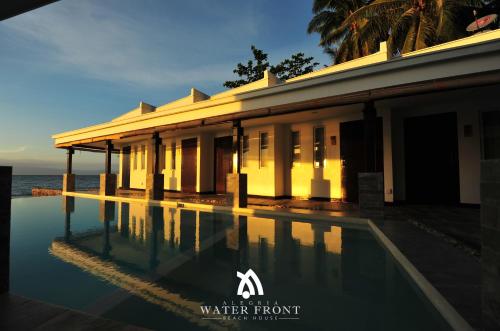 Alegria Water Front Beach House