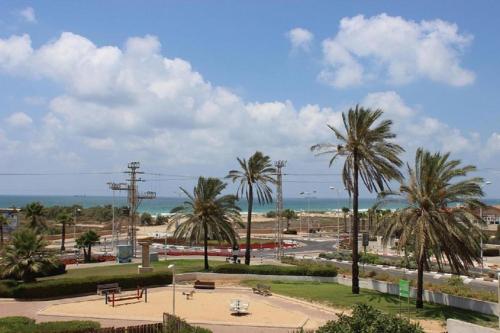 DUPLEX ON THE BEACH ASHDOD