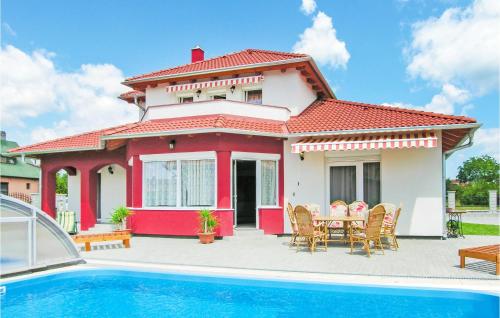  Holiday home Gyenesdiás 45 with Outdoor Swimmingpool in 8315 Gyenesdiás