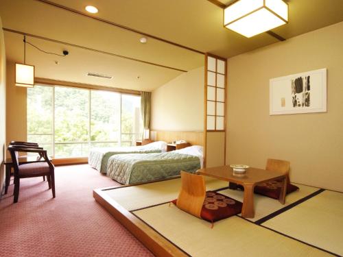 Twin Room with Tatami Area on Top Floor - Non-Smoking-Washokuzen