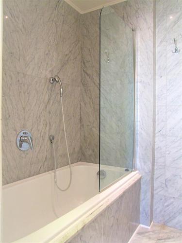 Charles Bridge Suites - image 4