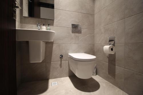 APARTMENTS GH - Accra - Airport Residential Area - Mirage Residence - image 3