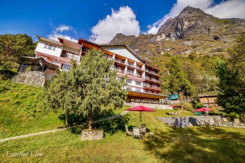 Summit Khangri Karpo Retreat & Spa, Lachung