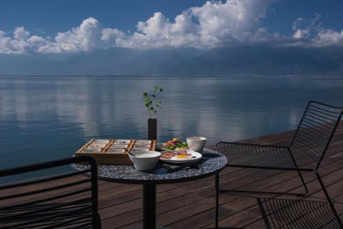 Заобикаляща среда, Yakamoz Erhai Hotel in Дали