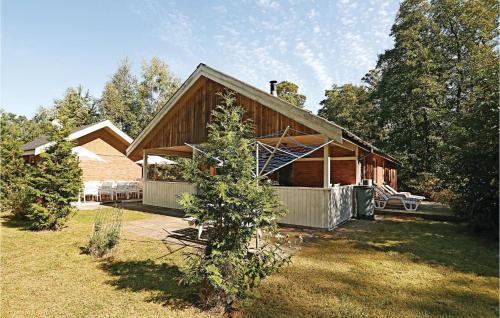  Amazing Home In Nexø With Wifi in Spidsegård
