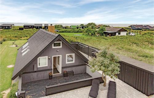  Three-Bedroom Holiday Home In Sjallands Odde in Yderby